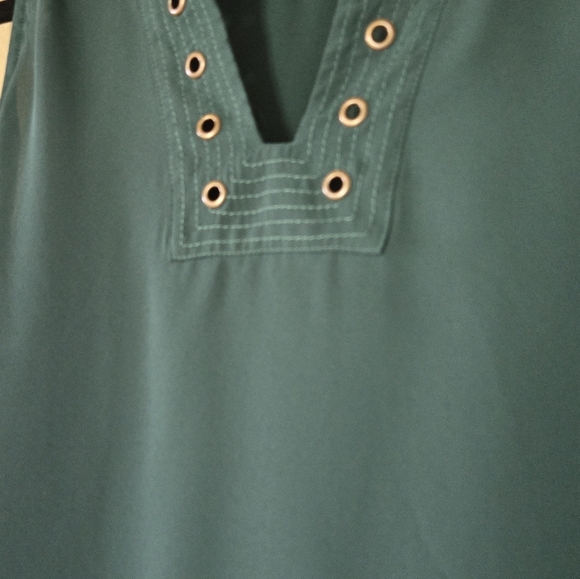 Pleiome | Green Sleeveless Top, Size S - Picture 3 of 3